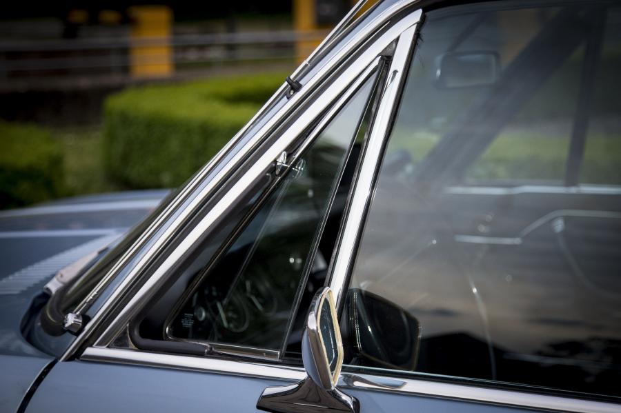 Детали экстерьера BMW 1802 Touring (E6) 1971 года  (фото 39 из 40)